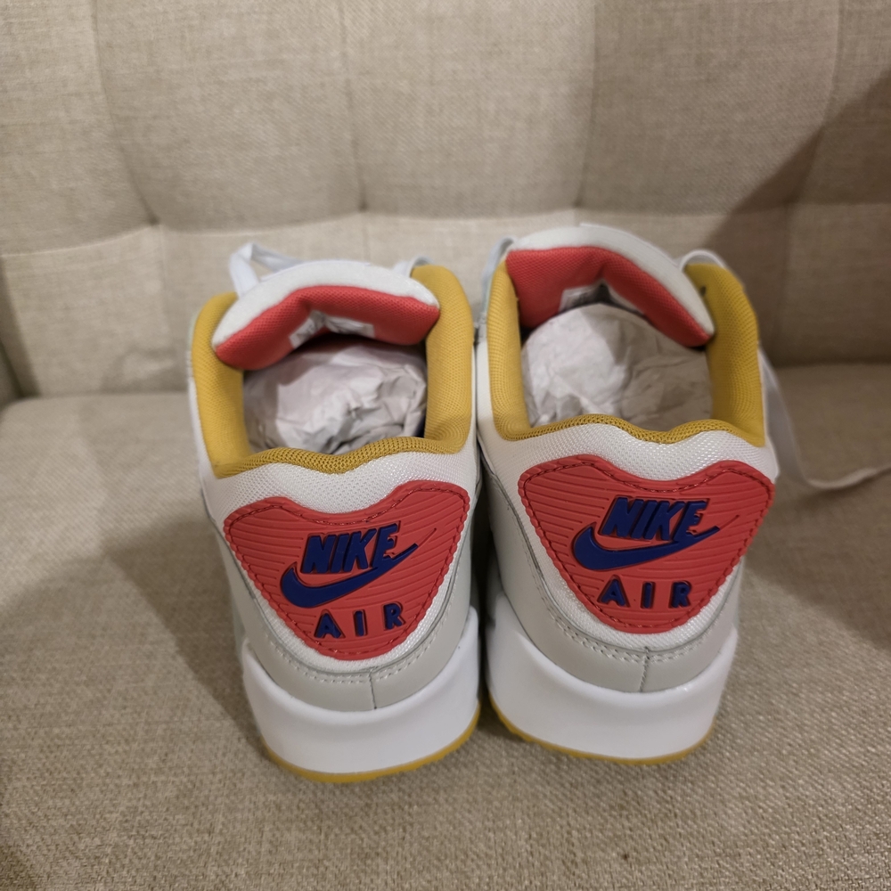 Nike Air Max 90 Multicolor Sneakers - Picture 5 of 8